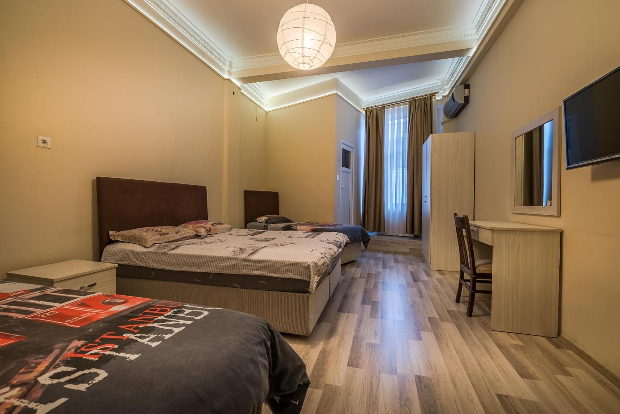 Erenler Hotel&hostel 2*